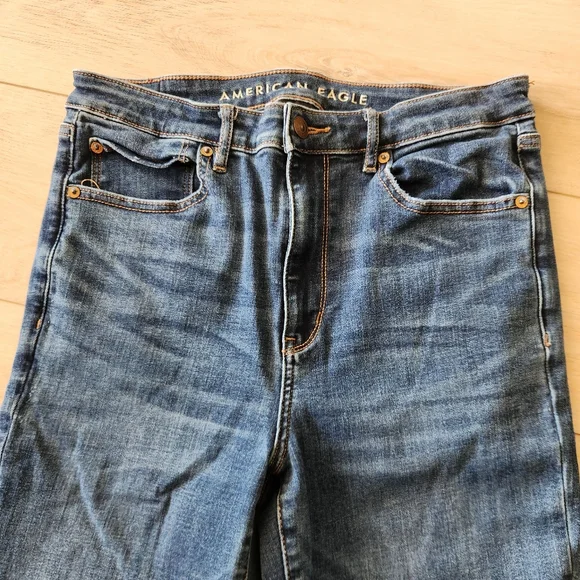 American Eagle Next Level Stretch Hi Rise Flare Jean Womens Size 12 Dark Wash - Picture 4 of 9